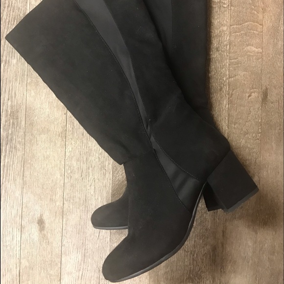 NWT 8 1/2 Wide Women’s Calf High Heeled Boots - Picture 2 of 2